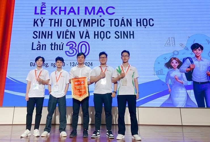 Sinh viên Đại học Đông Á giành huy chương Olympic Toán học toàn quốc 2024